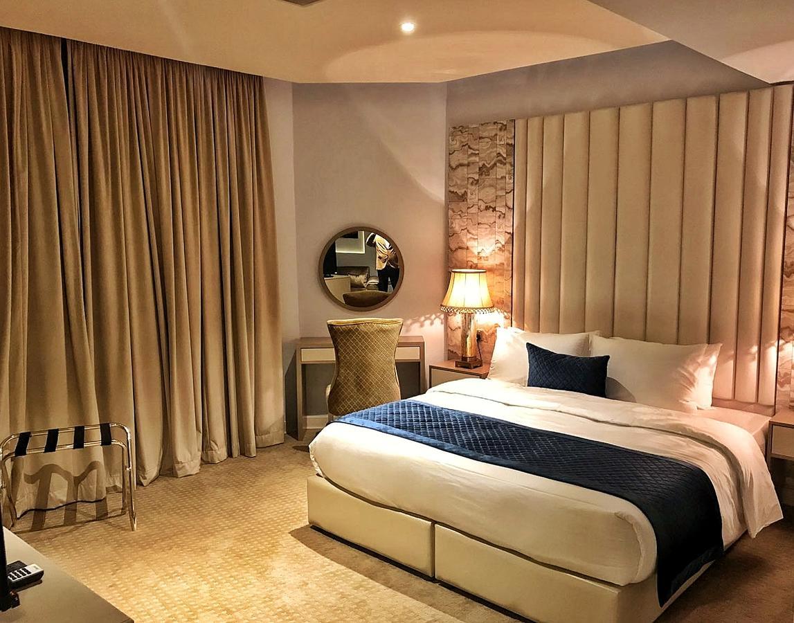 ลูมิเยร์ เดเซตวล Hotel Kuwait City ภายนอก รูปภาพ