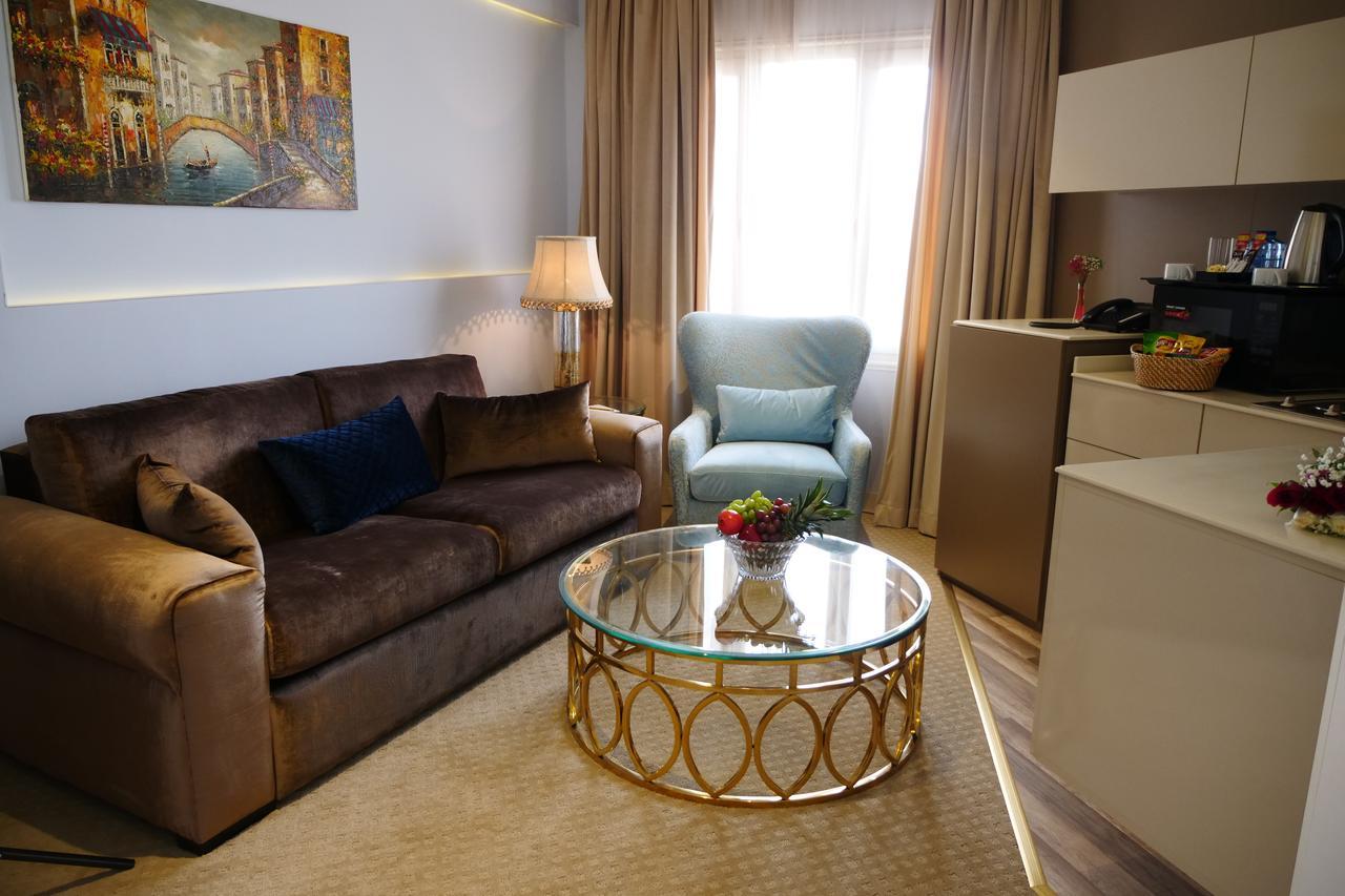 ลูมิเยร์ เดเซตวล Hotel Kuwait City ภายนอก รูปภาพ