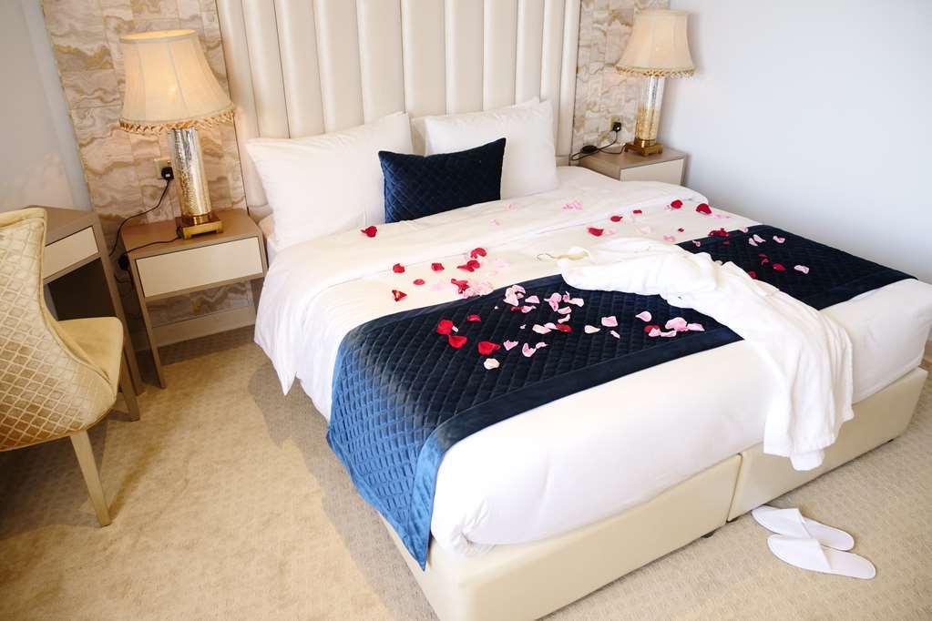 ลูมิเยร์ เดเซตวล Hotel Kuwait City ห้อง รูปภาพ