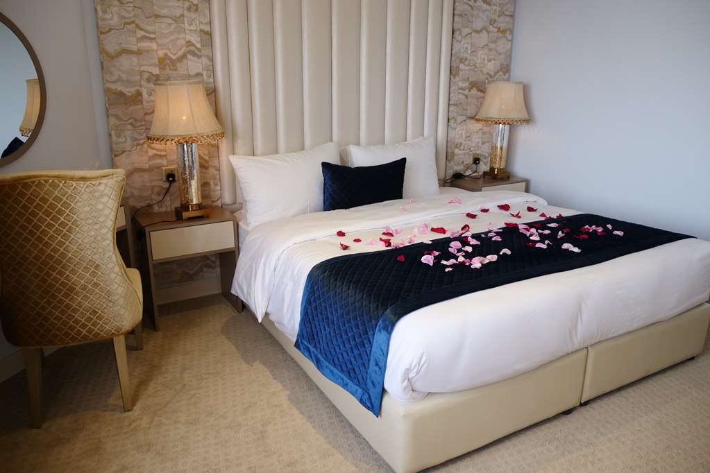 ลูมิเยร์ เดเซตวล Hotel Kuwait City ห้อง รูปภาพ