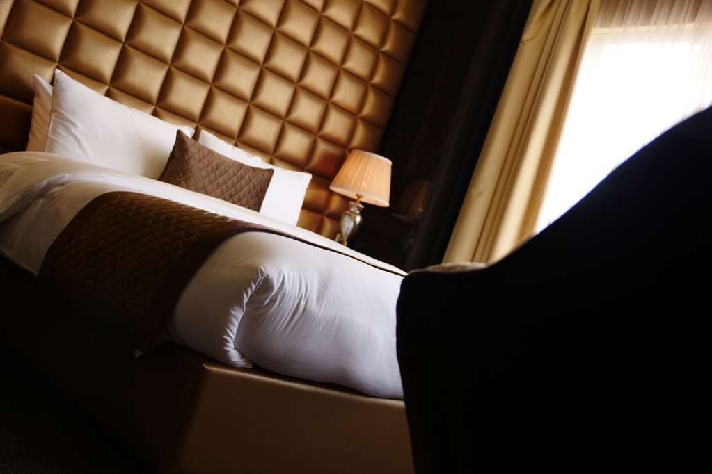 ลูมิเยร์ เดเซตวล Hotel Kuwait City ห้อง รูปภาพ