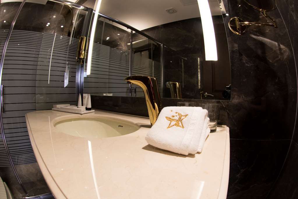 ลูมิเยร์ เดเซตวล Hotel Kuwait City ห้อง รูปภาพ